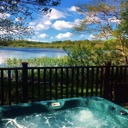 Σπίτι διακοπών Gadwall With Hot-tub