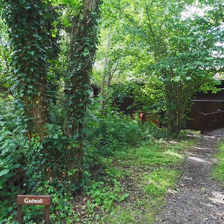 Gadwall With Hot-tub Semesterbostad